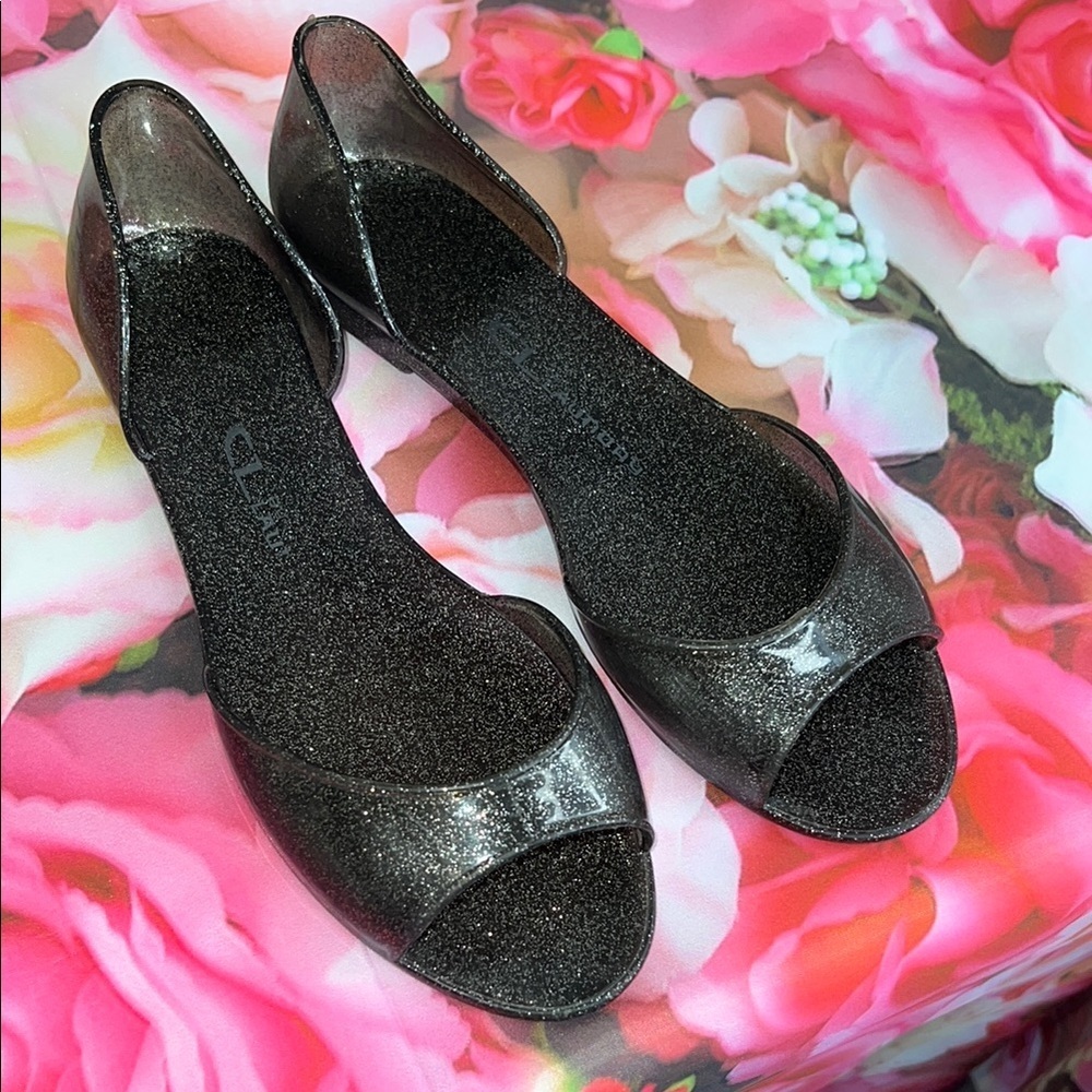 Chinese Laundry  Flats with Rounded Toe